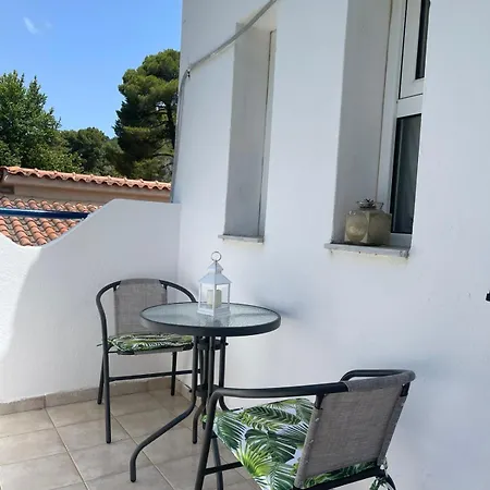 Apartament Aidonofolies Koukounaries